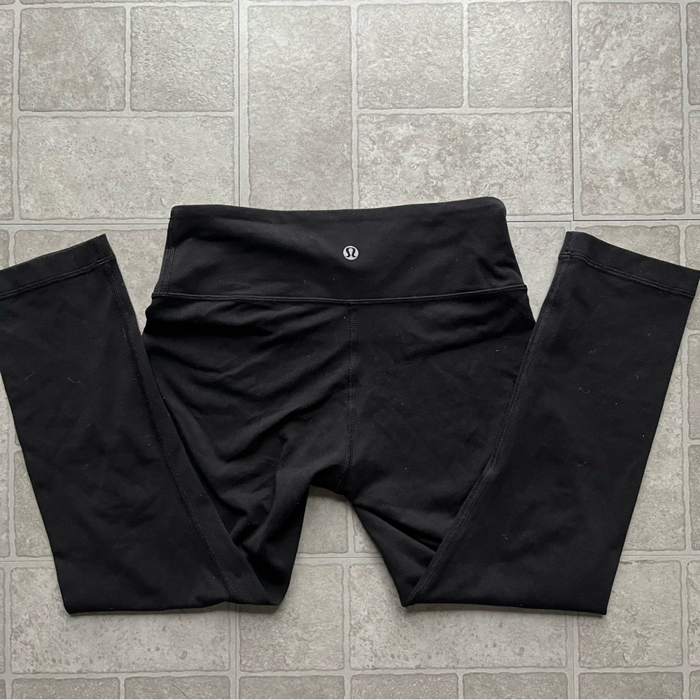 Lululemon Black Cropped Length Leggings Small